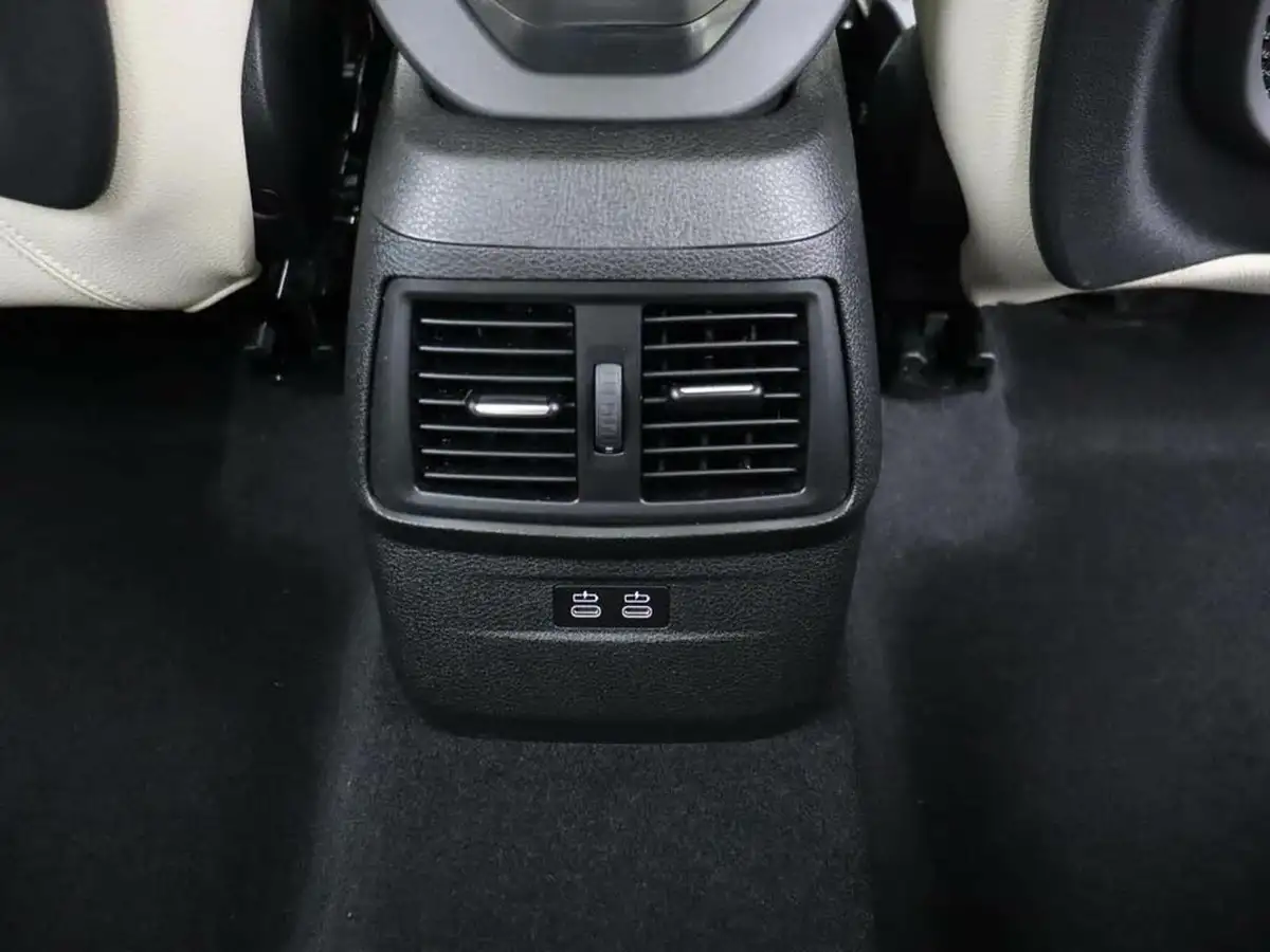 2021-bmw-2-series-20-220i-luxury-active-big-22