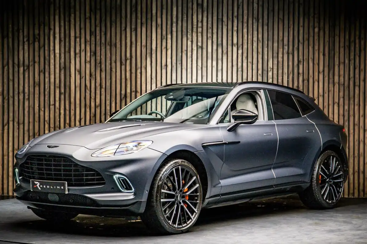 2022-aston-martin-dbx-40-v8-big-5
