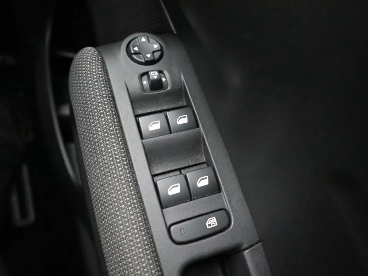 2022-citroen-c3-aircross-12-puretech-c-series-edition-big-33