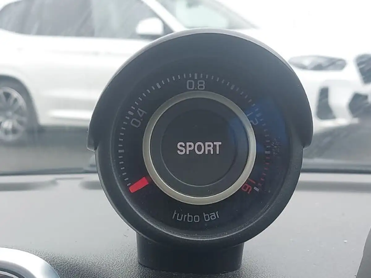 2019-abarth-595-14-tjet-big-18