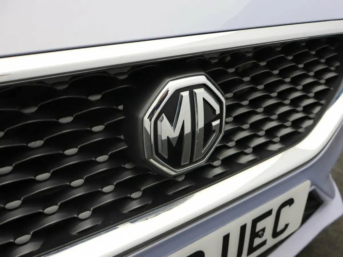 2022-mg-mg3-15-vti-tech-exclusive-nav-big-35