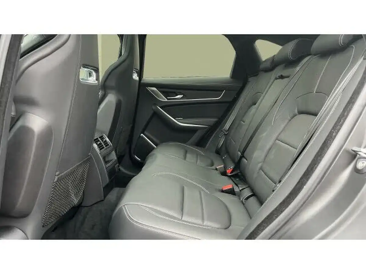 2024-jaguar-f-pace-20-d200-r-dynamic-hse-black-big-3
