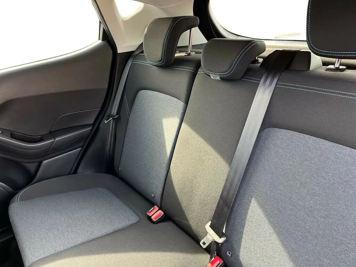 2023-ford-fiesta-10t-active-125ps-hybrid-mhev-big-8