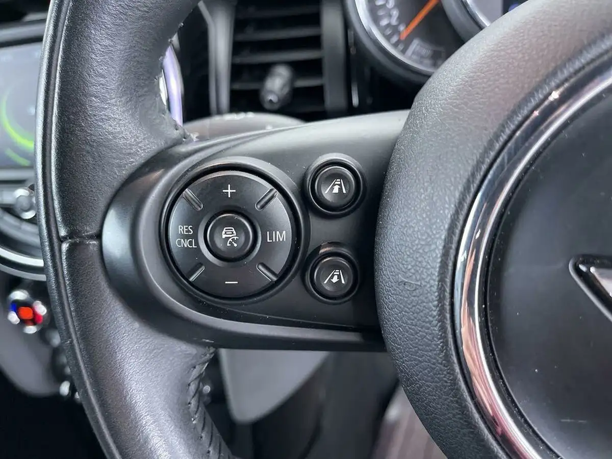 2016-mini-cooper-20-cooper-s-chili-ss-hatchback-3d-big-41