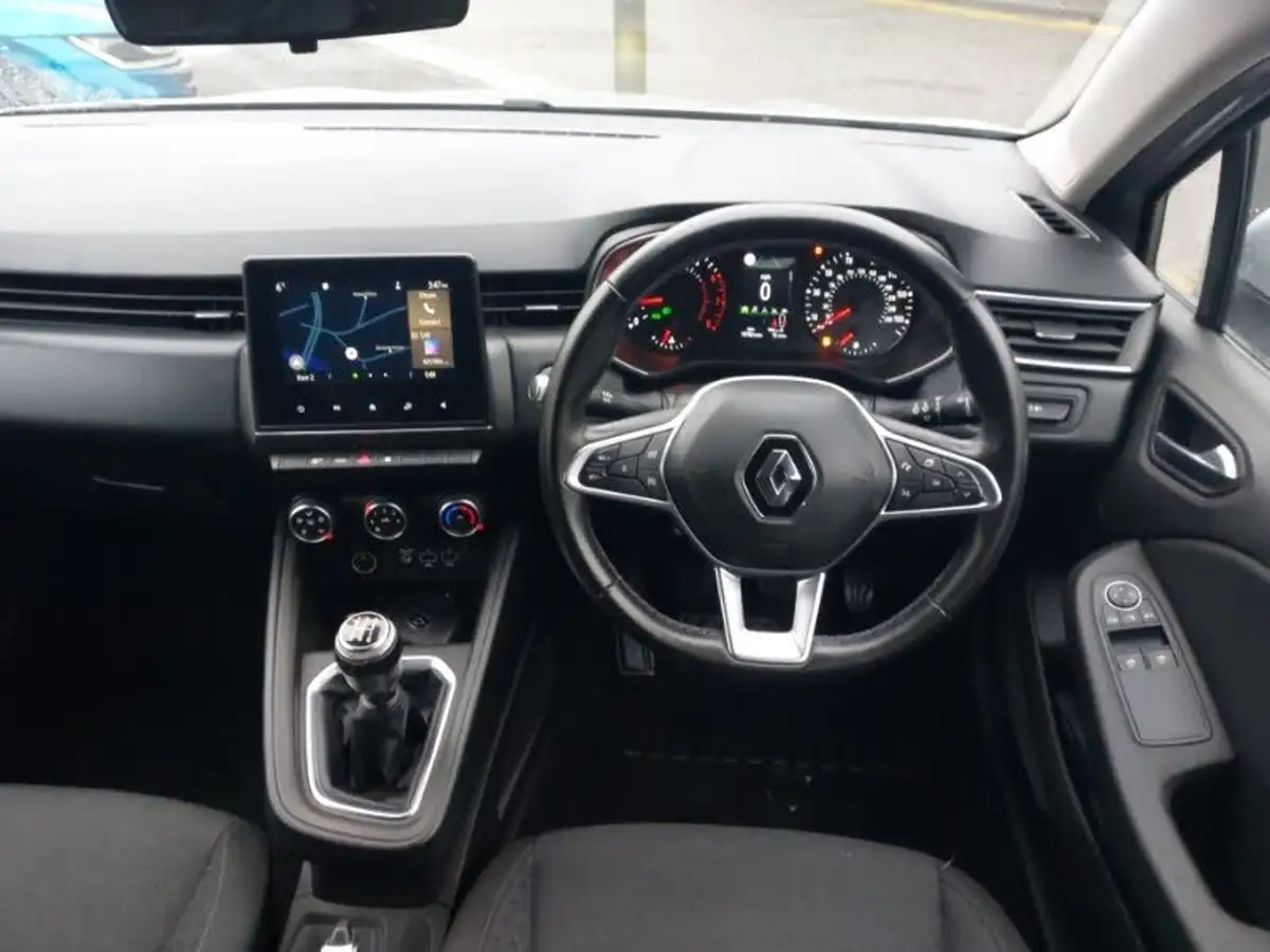2020-renault-clio-10-sce-iconic-75bhp-big-6