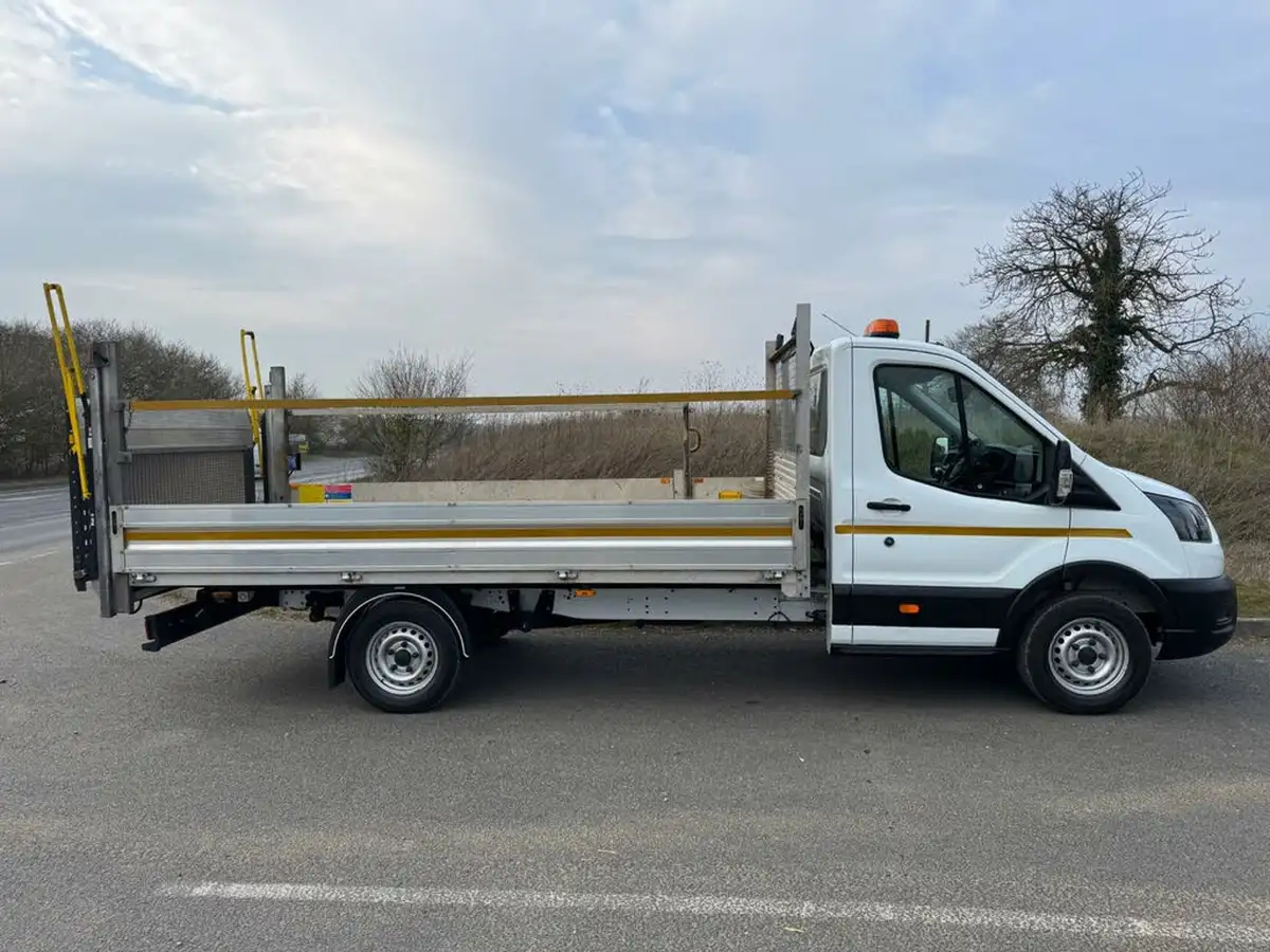 2022-ford-transit-20tdci-350-l2h1-leader-130pseu6dt-fwd-cab-big-3