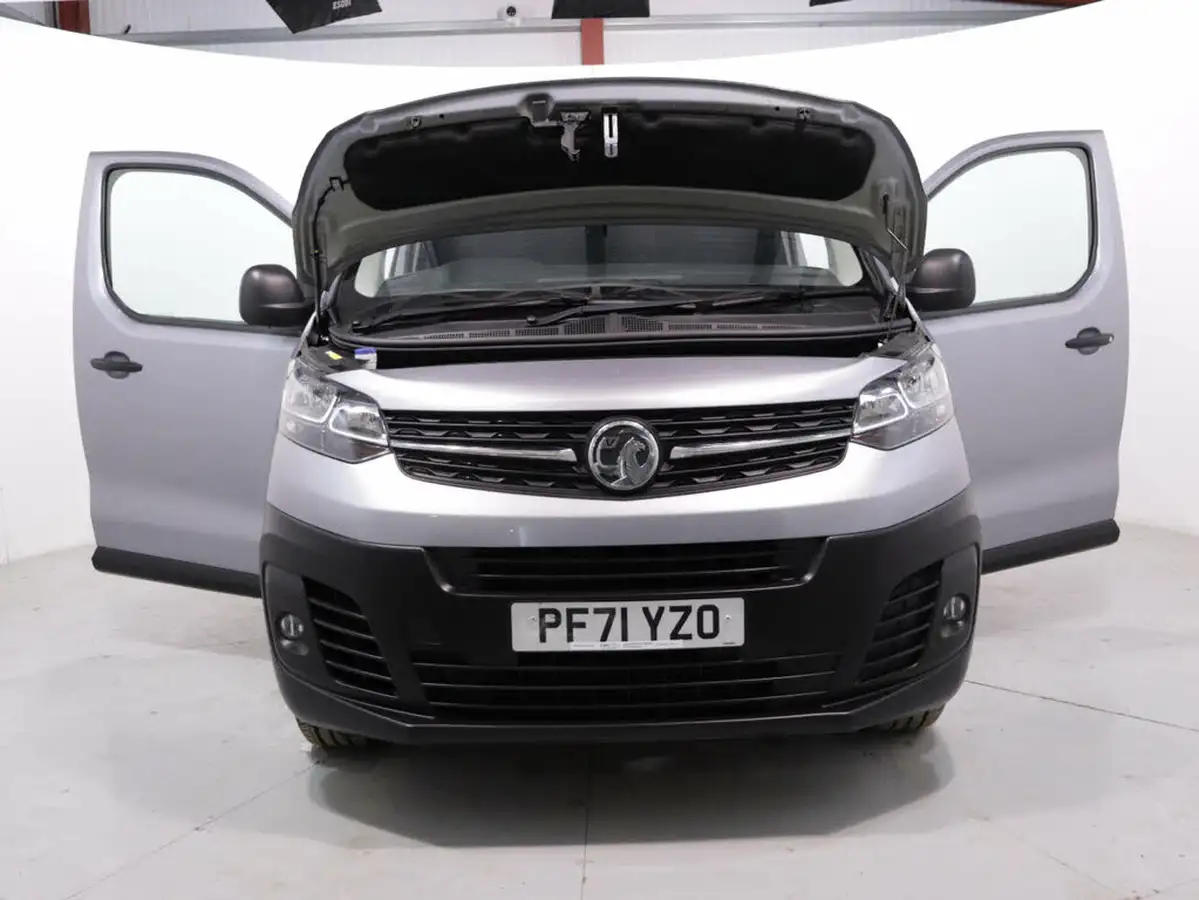 2022-vauxhall-vivaro-15td-2700-l1h1-dynamic-120pseu6d-big-37