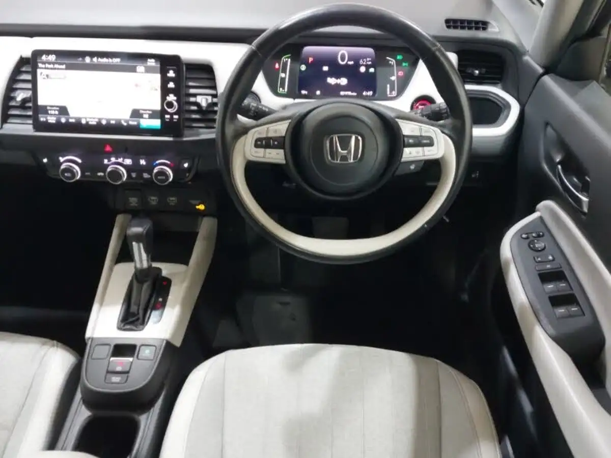 2021-honda-jazz-15-i-mmd-ex-107ps-big-6