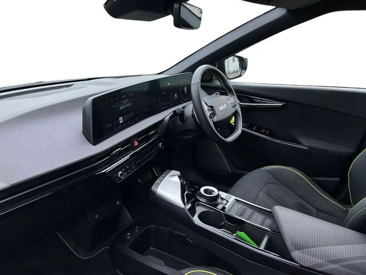 2024-kia-ev6-e-gt-big-12