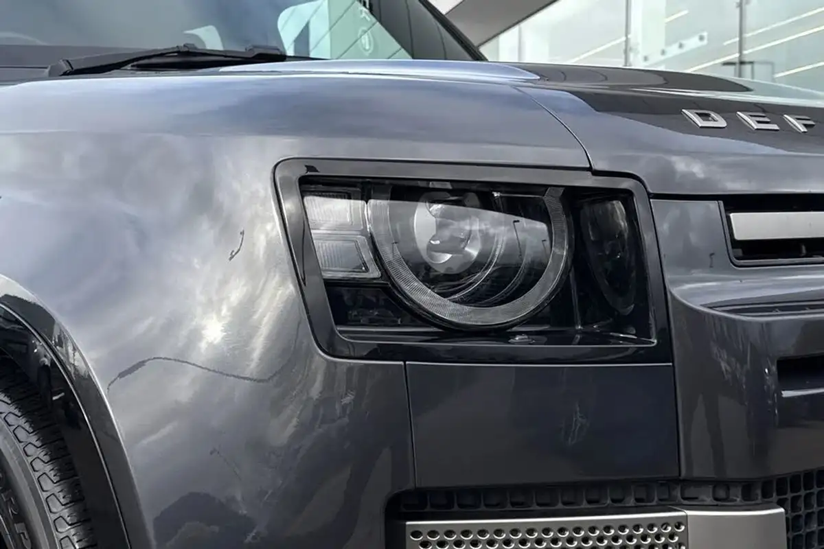 2023-land-rover-110-defender-30-d300-x-dynamic-se-big-17