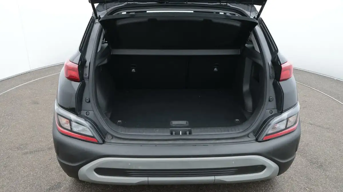 2023-hyundai-kona-16-gdi-se-connect-big-17