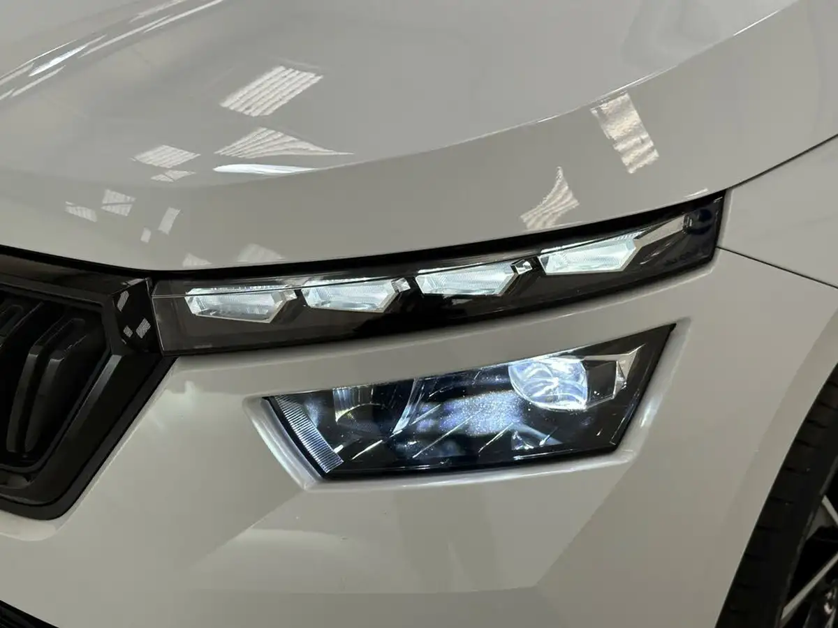 2021-skoda-kamiq-10-tsi-monte-carlo-109ps-dsg-big-6