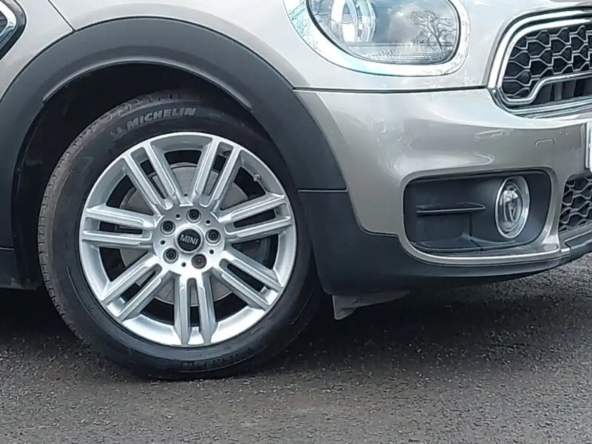 2019-mini-countryman-20-cooper-s-exclusive-auto-big-8
