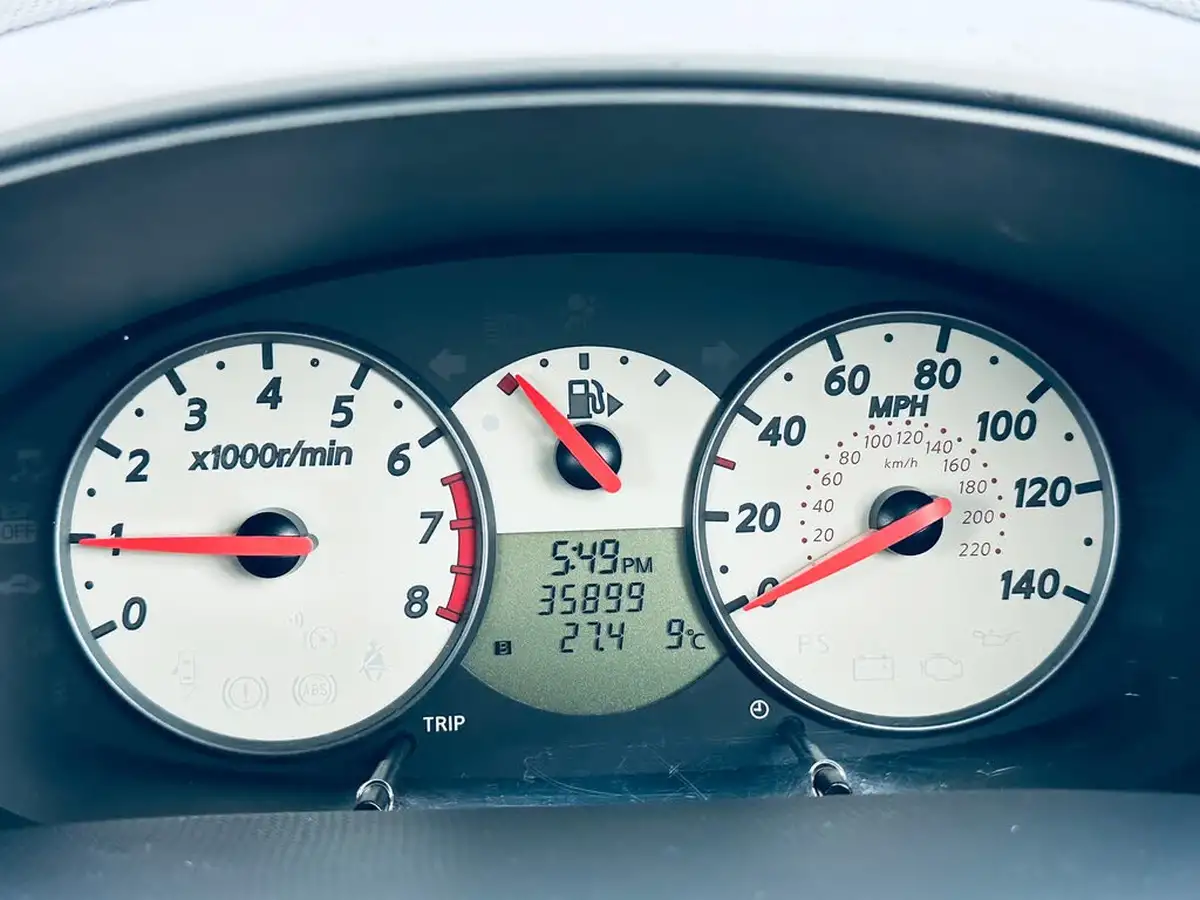 2009-nissan-micra-12-acenta-5d-big-33