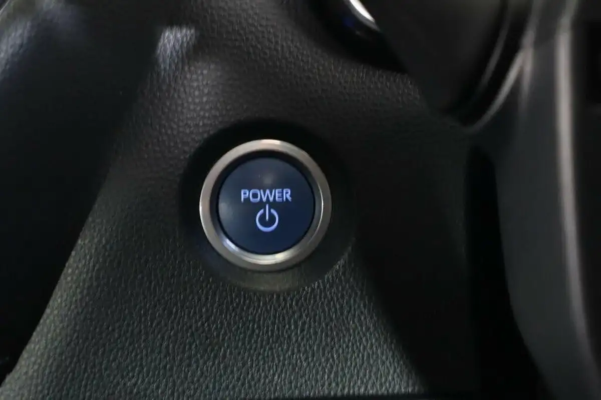 2021-toyota-corolla-18-vvt-i-design-spare-wheel-hatchback-5d-big-27