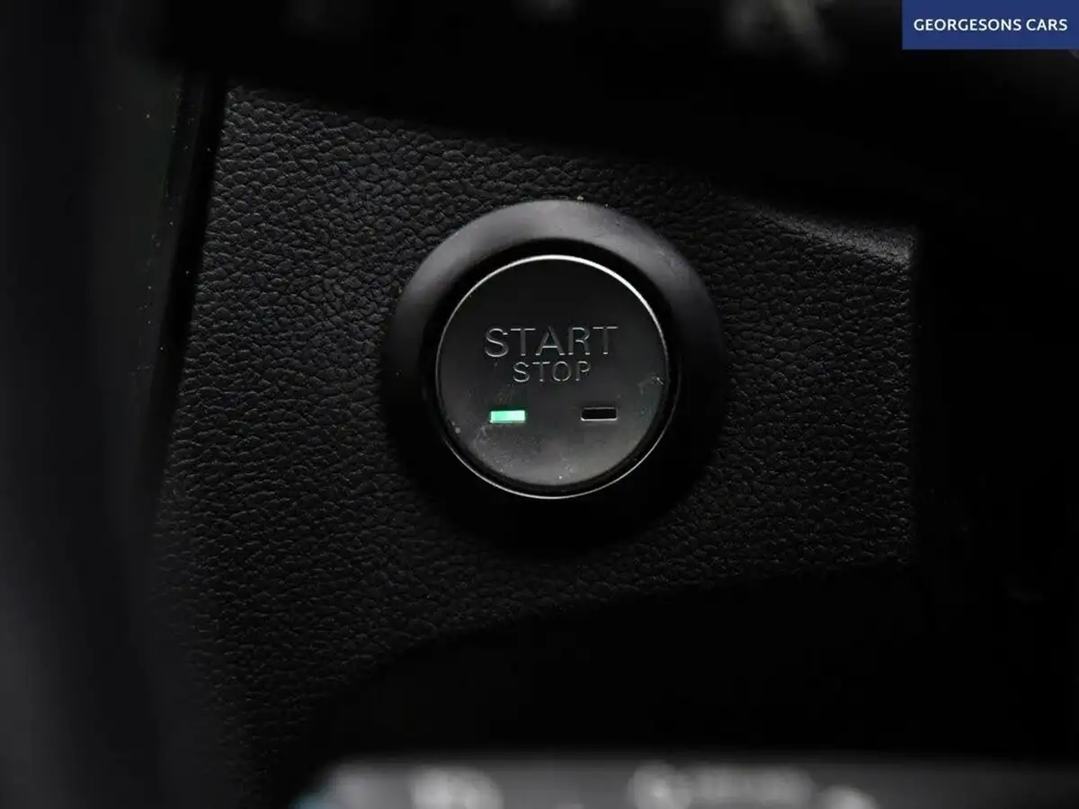 2021-mg-zs-suv-e-exclusive-ev-big-23