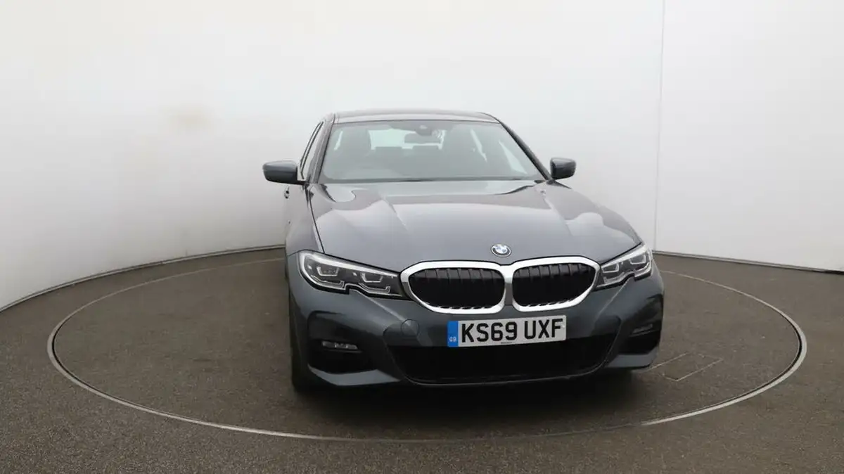 2019-bmw-3-series-20-330e-m-sport-plus-pack-big-40