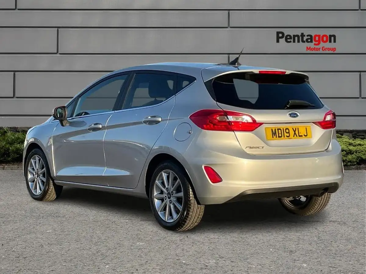2019-ford-fiesta-10t-titanium-125ps-5d-big-1