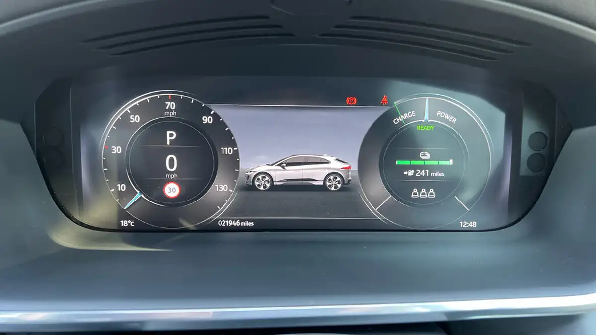 2023-jaguar-i-pace-ev400-black-big-15