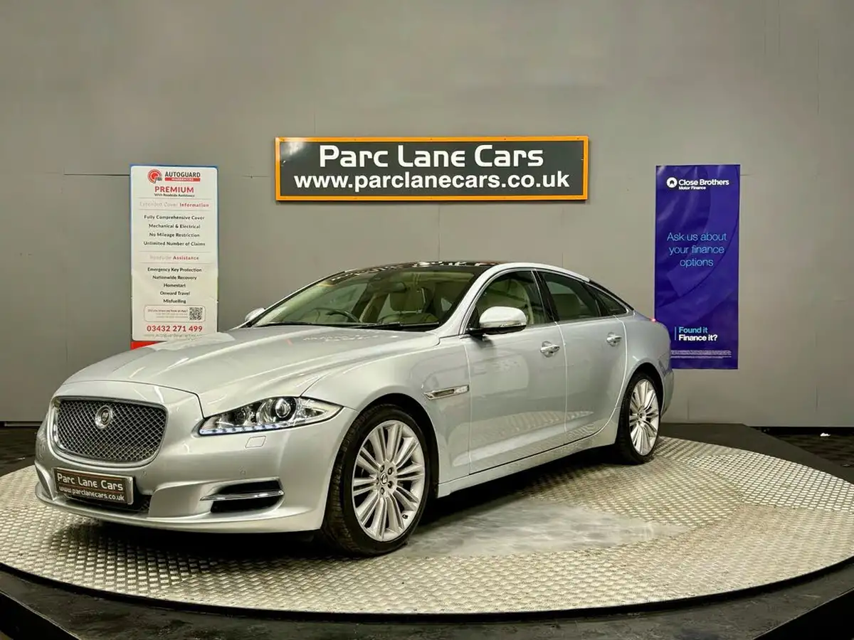 2010-jaguar-xj-series-50-xj-portfolio-big-6