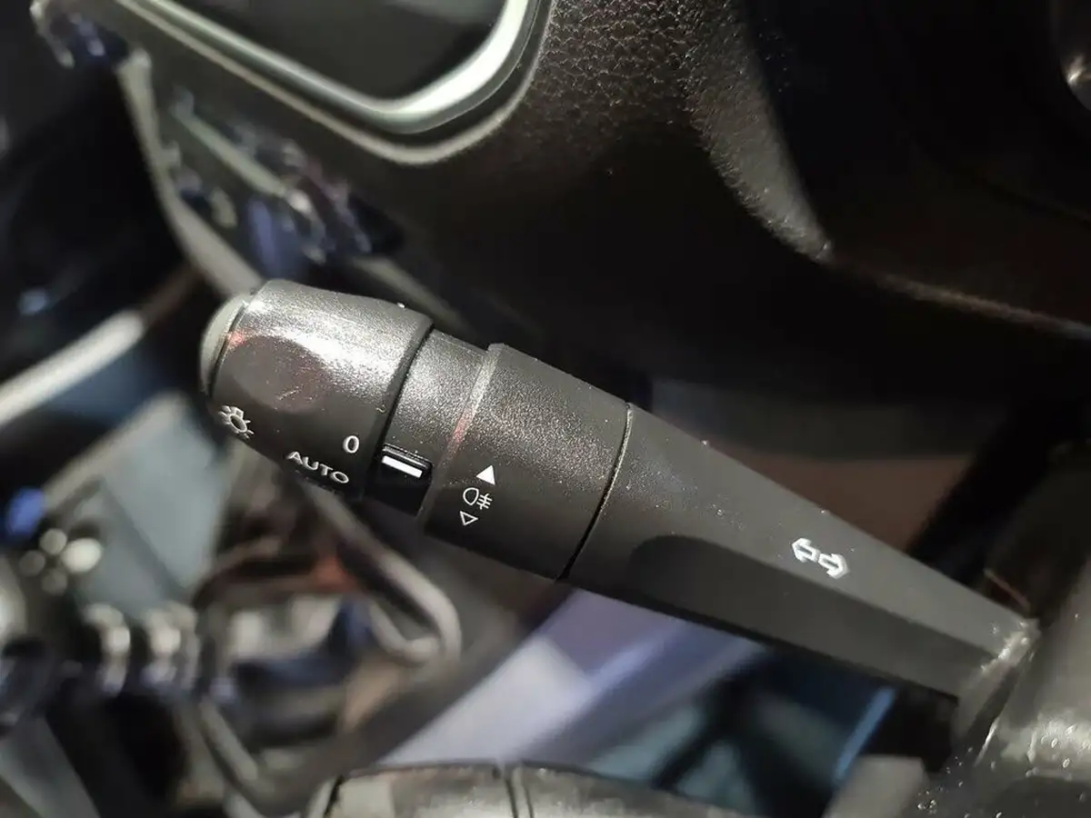 2020-peugeot-expert-20-bluehdi-professional-long-1400-20bluehdi-eu6-crew-big-33