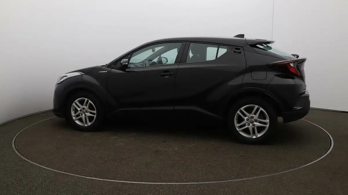 2020-toyota-c-hr-18-vvt-i-icon-parking-pack-big-51