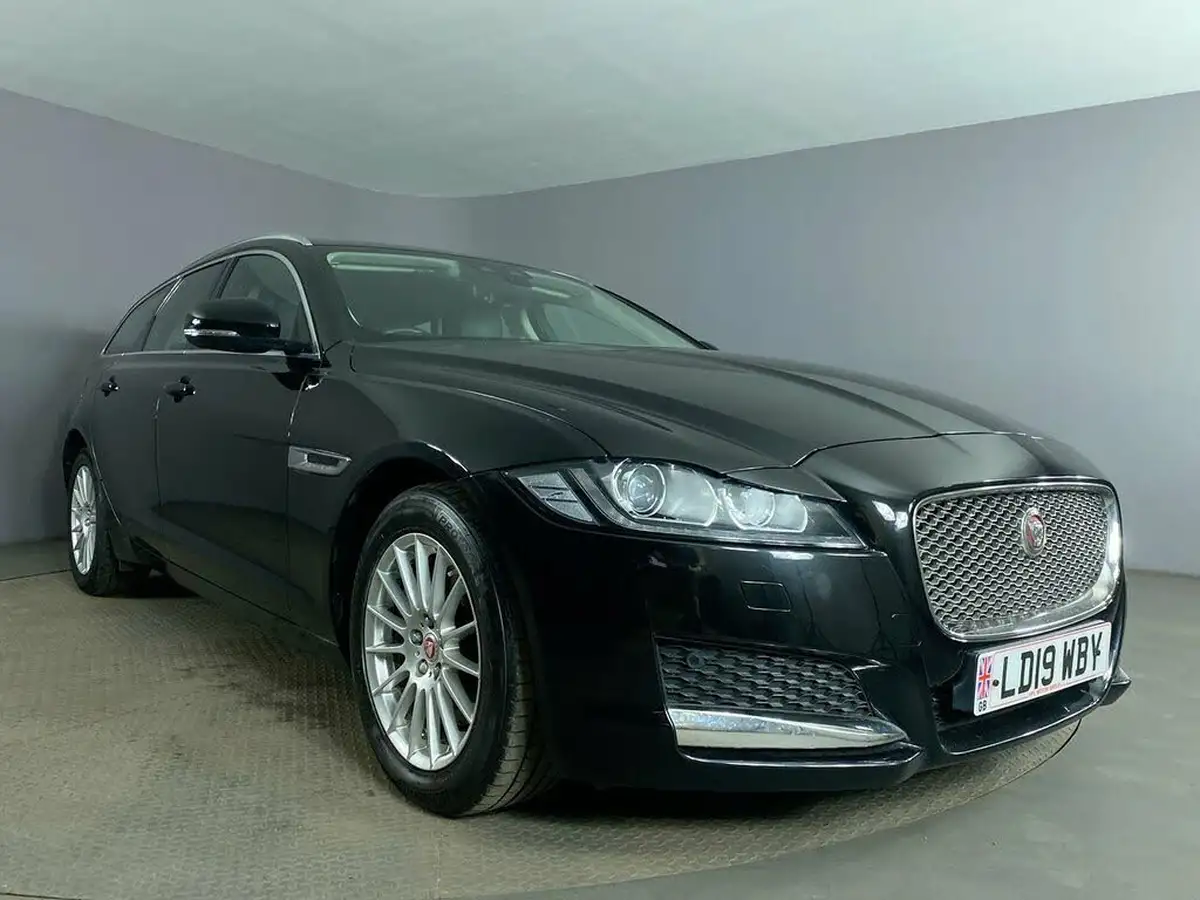 2019-jaguar-xf-20td-portfolio-163ps-ss-sportbrake-5d-big-10