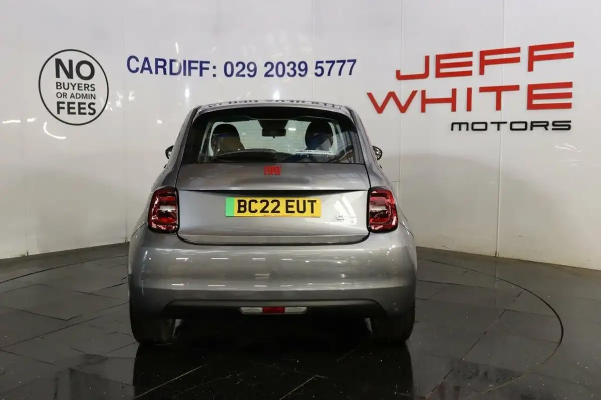 2022-fiat-500-e-red-93bhp-big-3