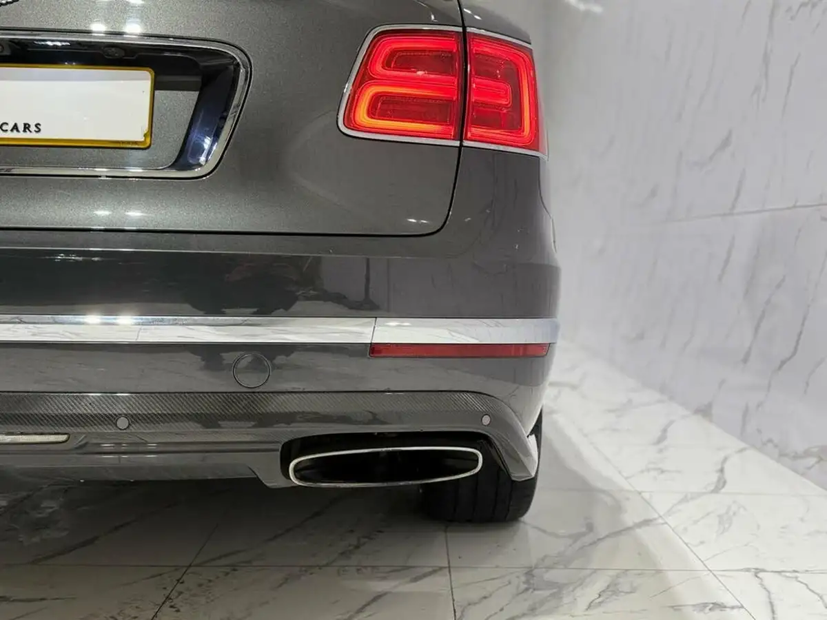 2017-bentley-bentayga-60-w12-big-4