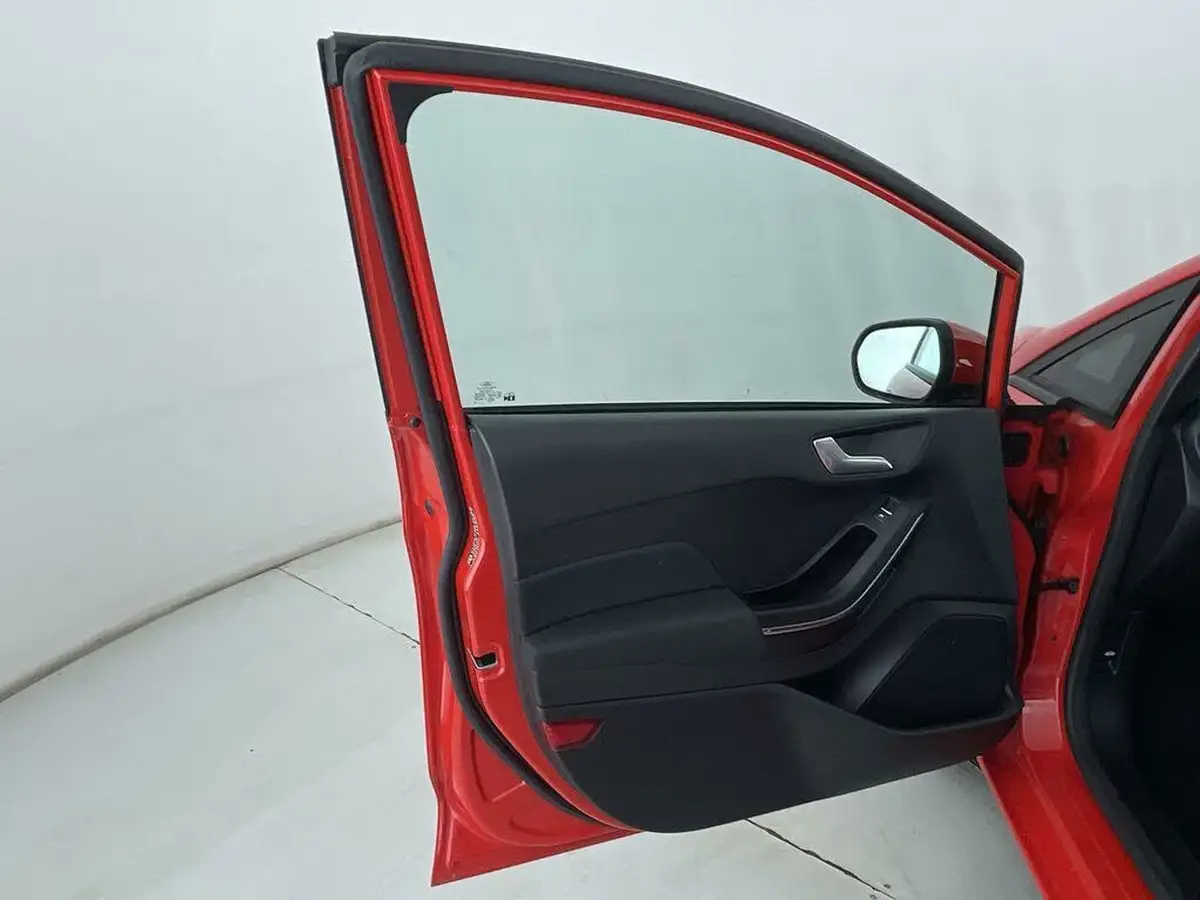 2019-ford-fiesta-11-ti-vct-zetec-5d-big-39