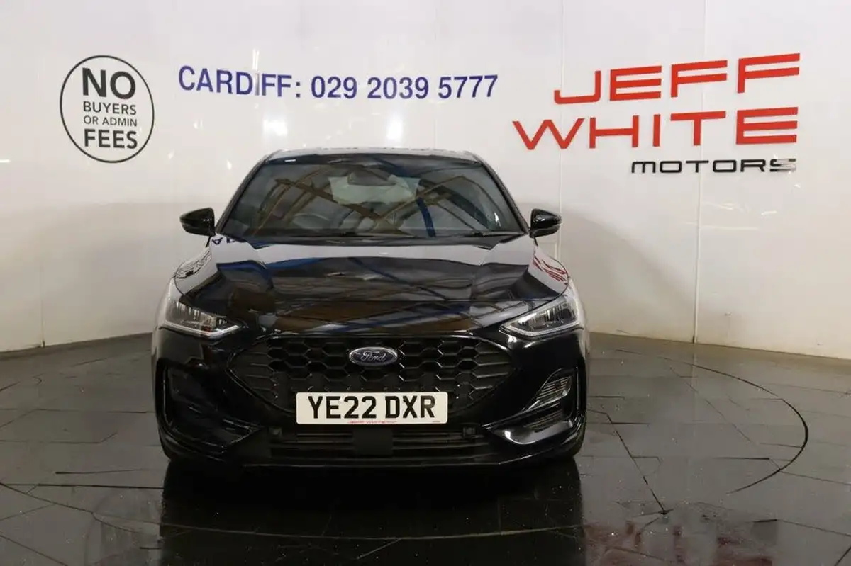2022-ford-focus-10t-st-line-125ps-hatchback-big-7