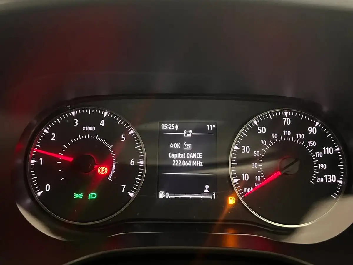 2021-dacia-sandero-10-tce-essential-90bhp-big-21