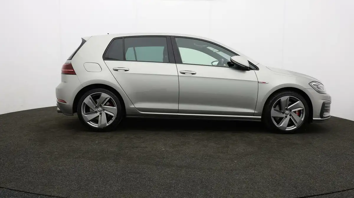 2019-volkswagen-golf-20-tsi-gti-performance-5d-big-32