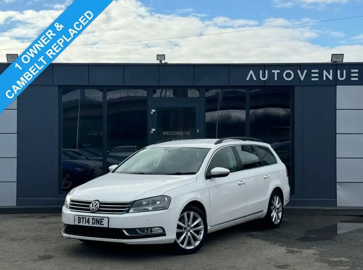 2014-volkswagen-passat-20tdi-executive-140ps-ss-estate-5d-big-0