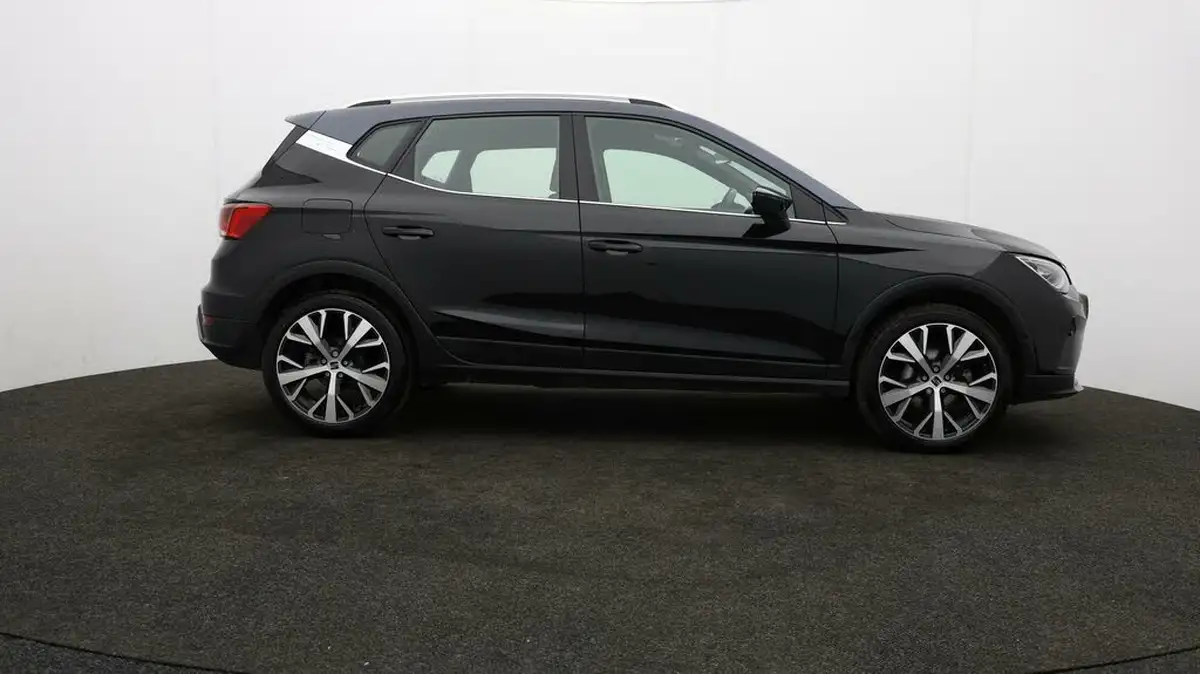2022-seat-arona-10-tsi-xperience-lux-big-32
