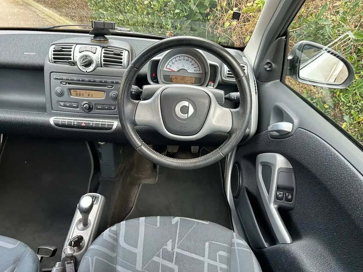2008-smart-fortwo-10-passion-71bhp-coupe-big-7