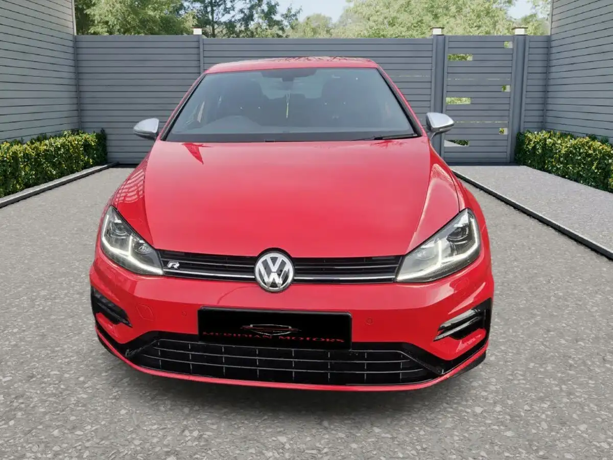 2017-volkswagen-golf-20-tsi-r-310ps-4motion-ss-hatchback-5d-dsg-big-1