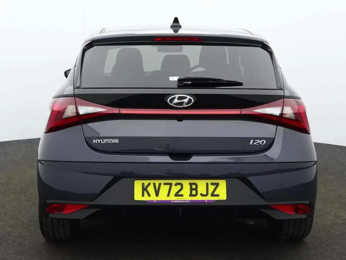 2022-hyundai-i20-10-t-gdi-premium-dct-big-2