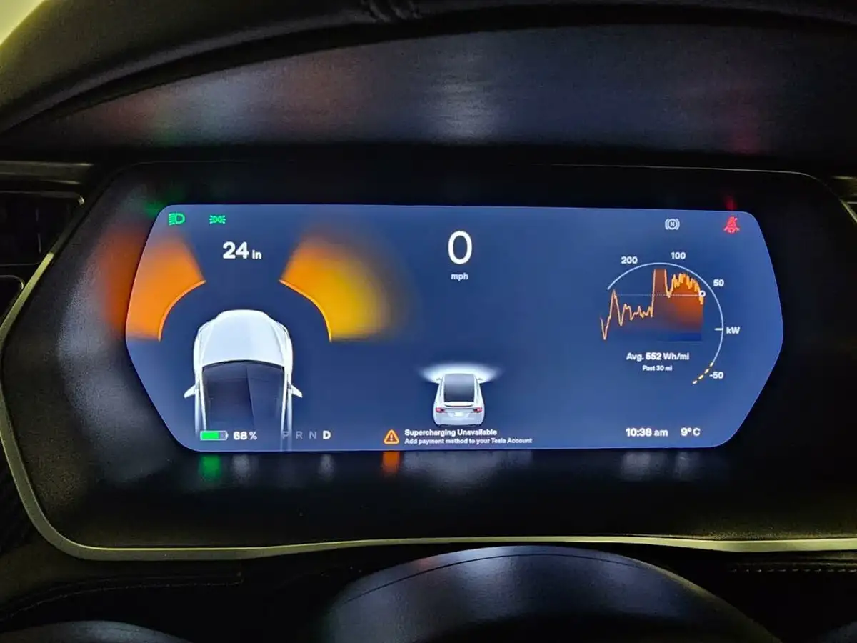 2017-tesla-model-x-e-75d-big-22