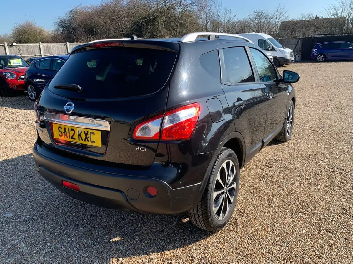 2012-nissan-qashqai-15td-n-tec-big-6