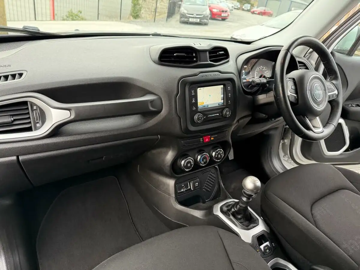 2016-jeep-renegade-16-multijet-ii-longitude-ss-big-69
