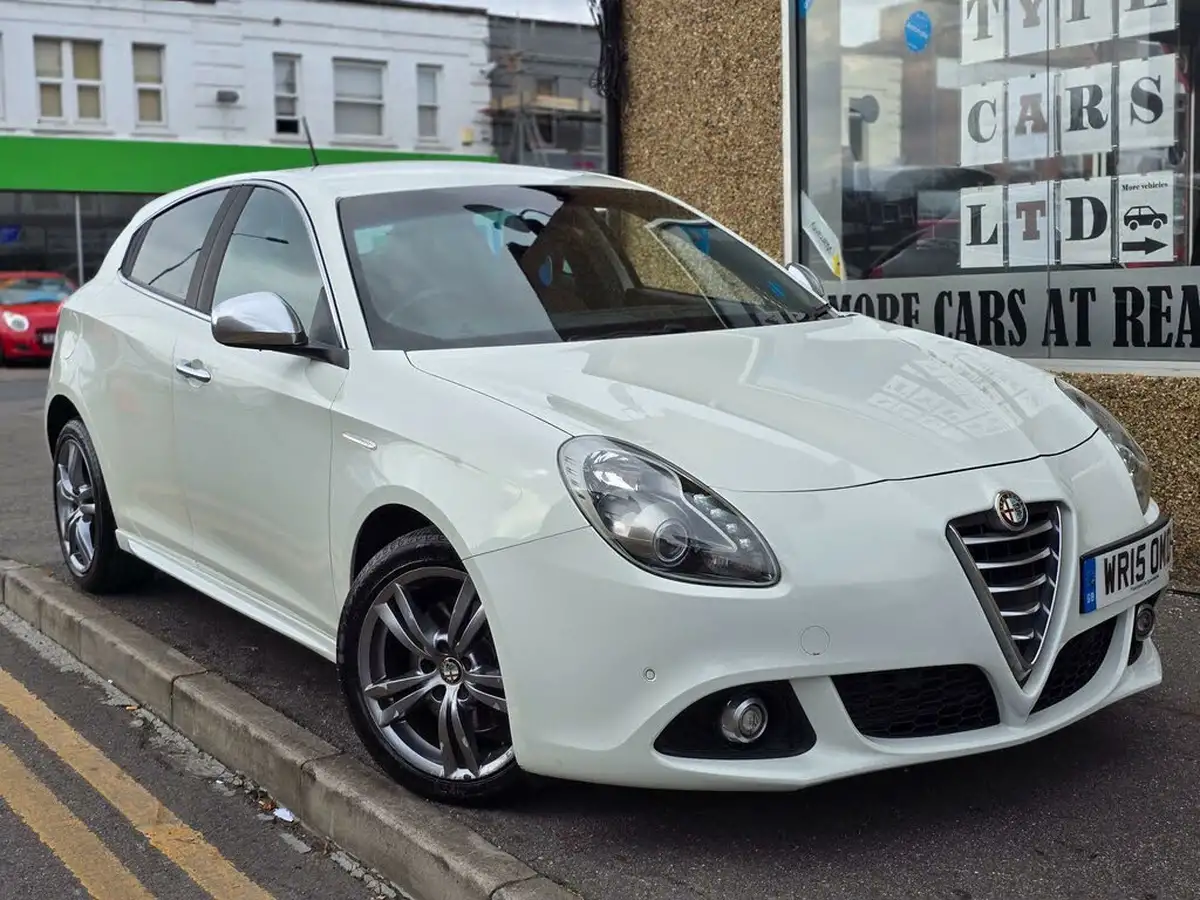 2015-alfa-romeo-giulietta-14-tb-exclusive-alfa-tct-big-0