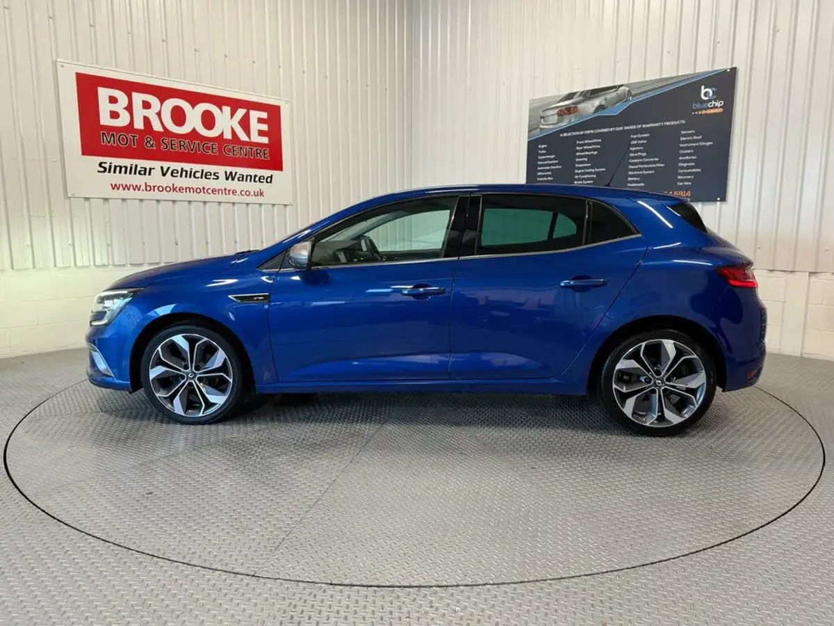 2019-renault-megane-13-tce-gt-line-hatchback-big-10