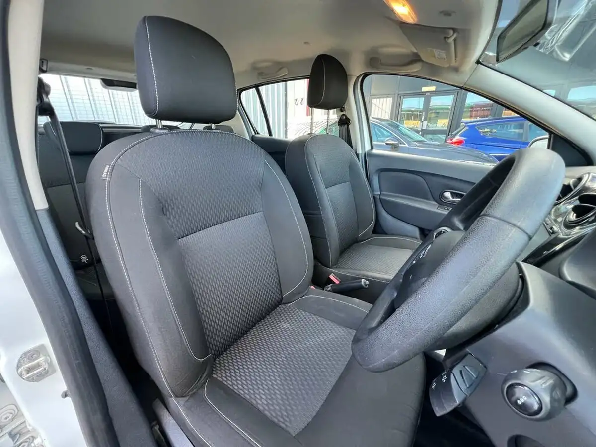 2018-dacia-sandero-09-tce-comfort-big-18