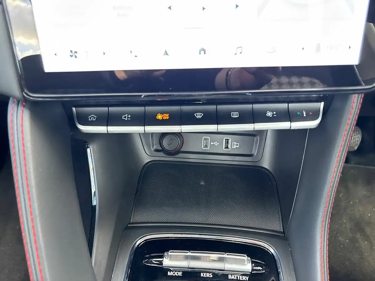 2023-mg-zs-suv-e-se-ev-156ps-long-range-big-16