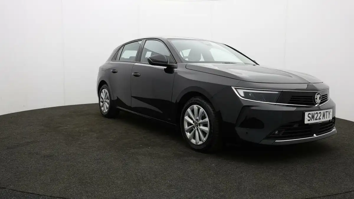 2022-vauxhall-astra-12-turbo-design-130ps-hatchback-big-40