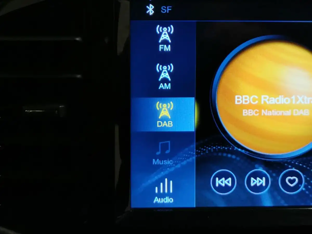 2023-mg-mg3-15-vti-tech-exclusive-nav-big-15