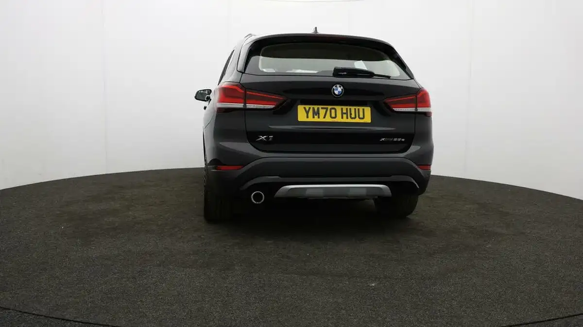 2021-bmw-x1-15-xdrive-25e-phev-xline-big-41