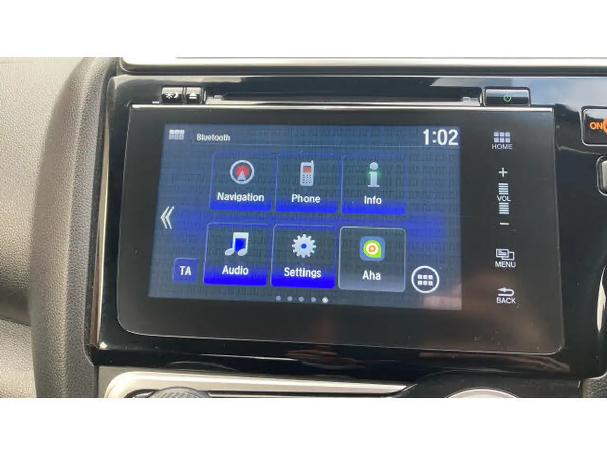 2019-honda-jazz-13-i-vtec-se-navi-cvt-big-23