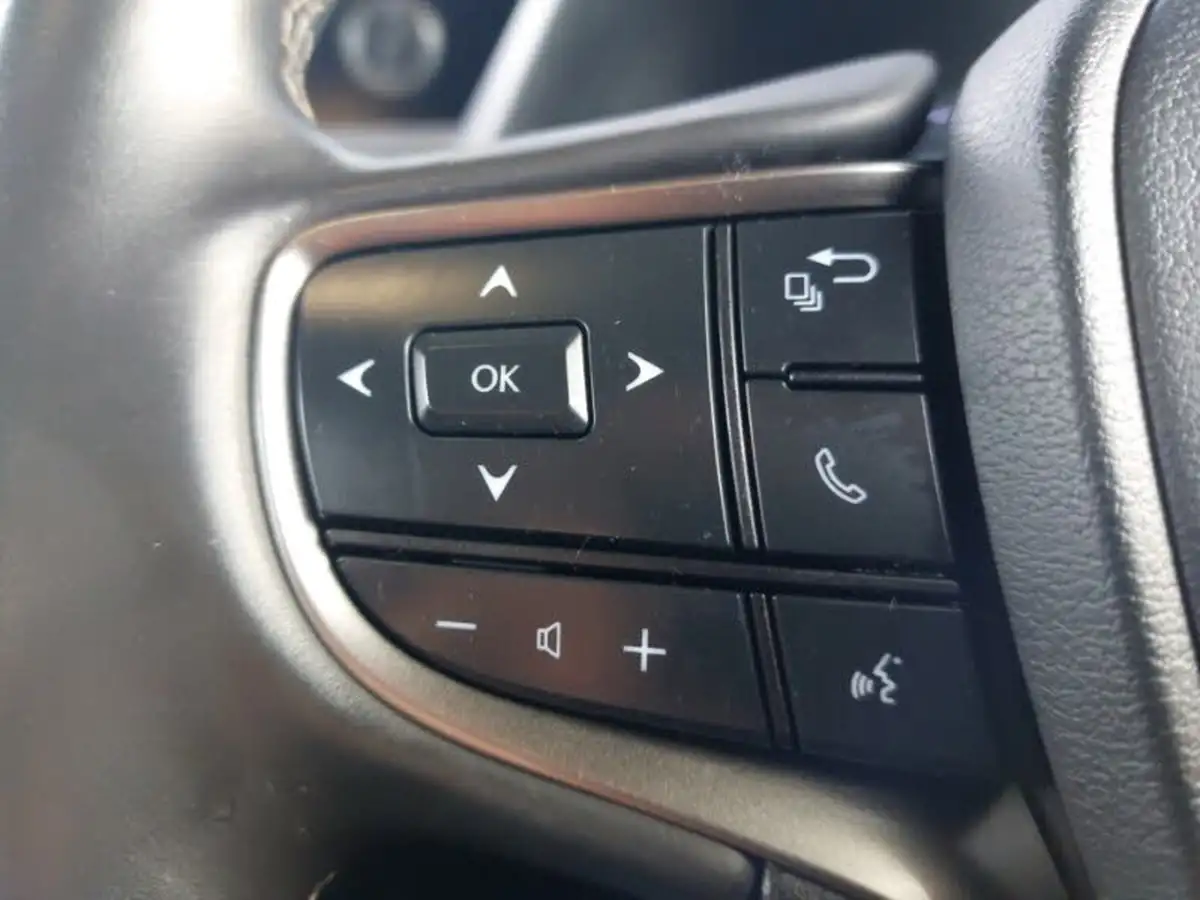 2021-lexus-ux-300e-e-ux-big-9